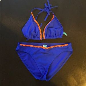 Sun seekers Australian blue bikini